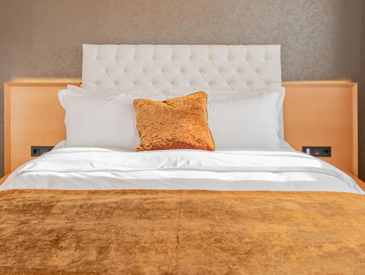 Pergola Boutique Hotel Bukarest 4*,