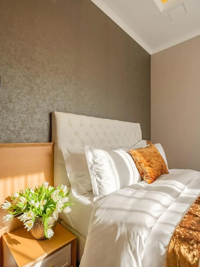 Pergola Boutique Hotel Bukurešť 4*,